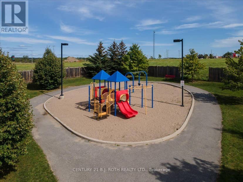 5 - 93 Goodwin Drive — photo 13 of 15