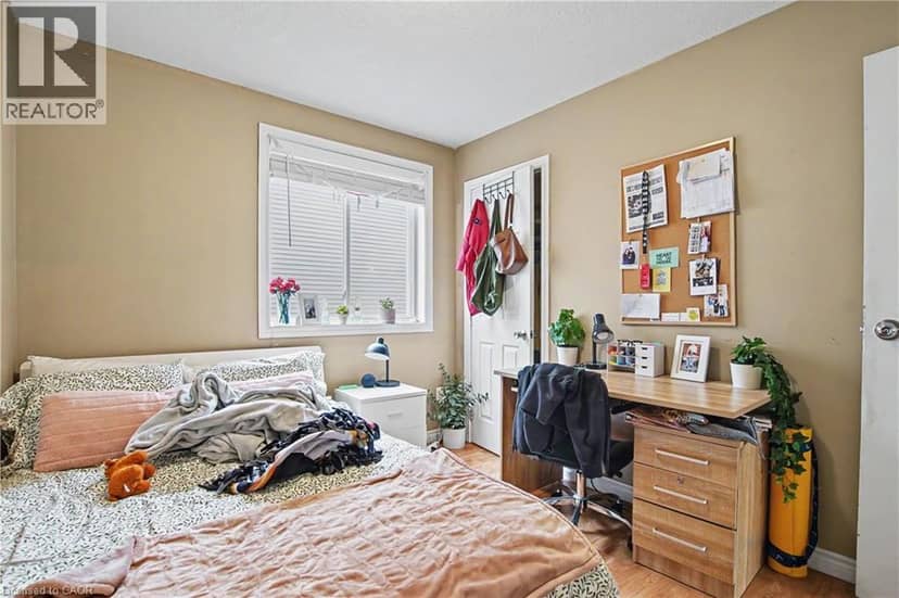 16 COLUMBIA Street W — photo 15 of 22