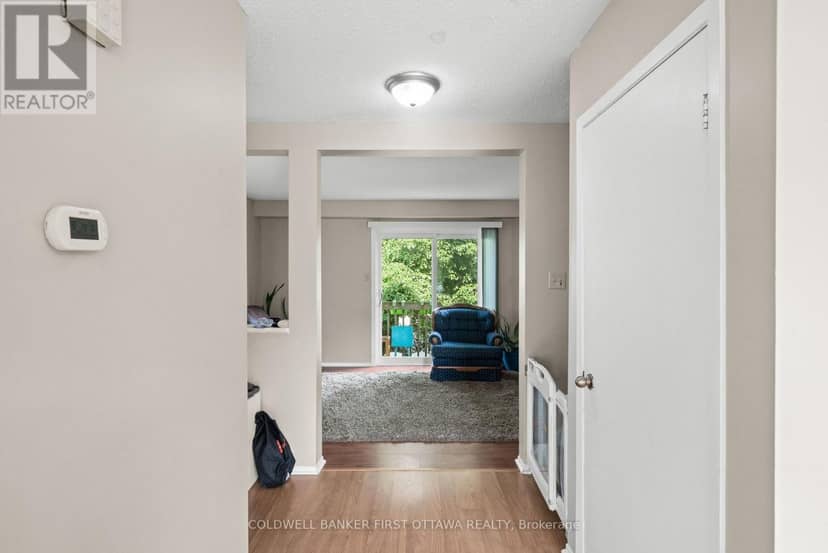 6 - 108 McDermot Court — photo 11 of 39