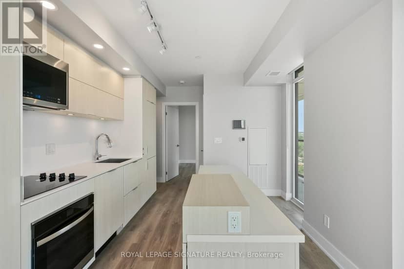 1903 - 370 Martha Street — photo 13 of 27