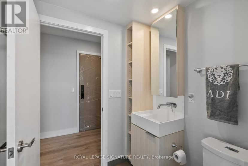 1903 - 370 Martha Street — photo 20 of 27