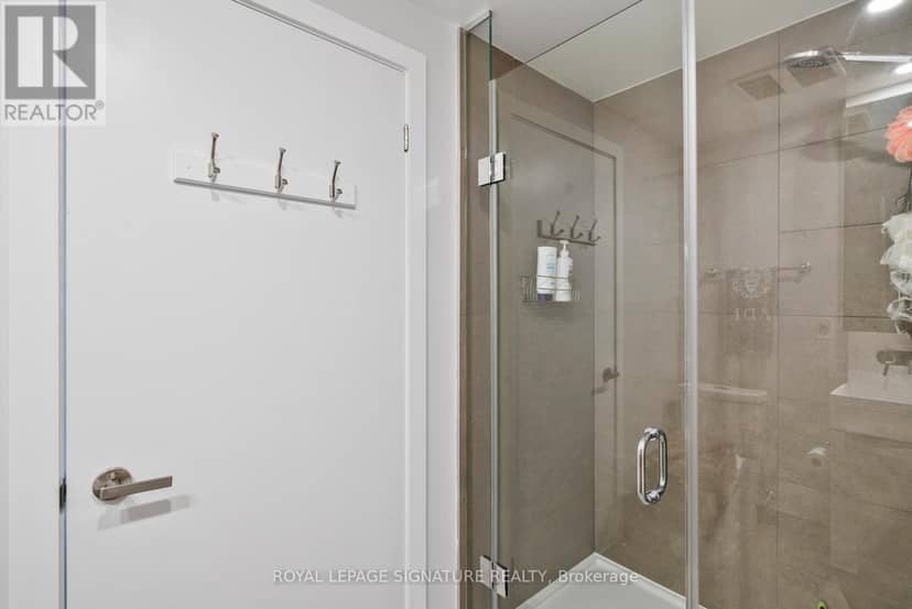 1903 - 370 Martha Street — photo 21 of 27