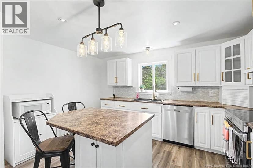 3945 Route 104 — photo 16 of 40