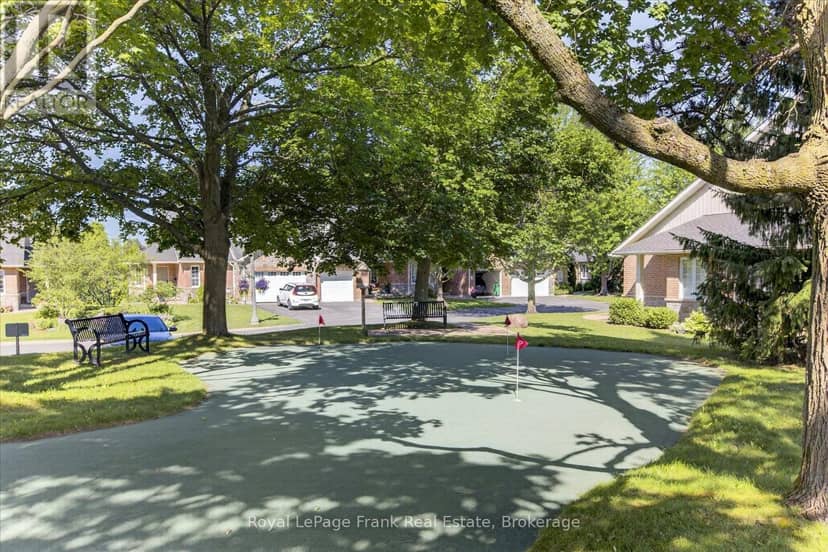 49 - 60 Village Crescent — photo 37 of 40
