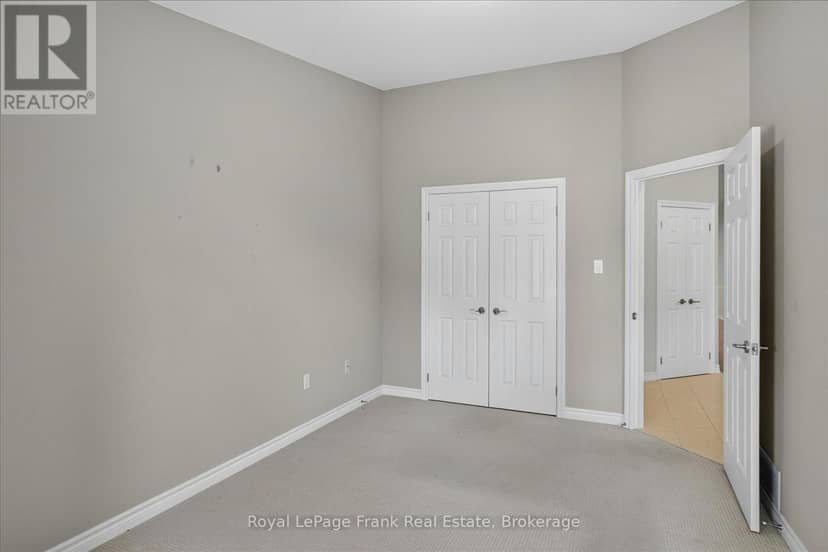 49 - 60 Village Crescent, Peterborough, photo 6