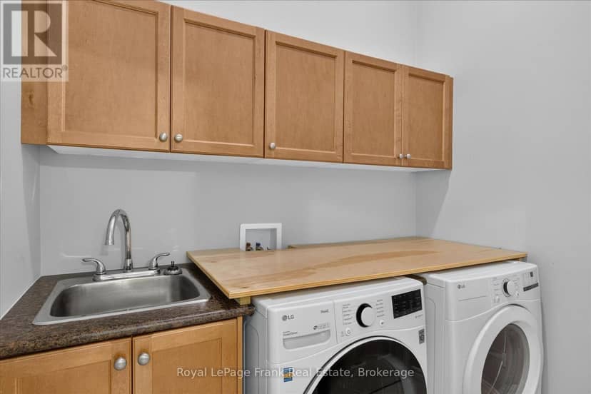 49 - 60 Village Crescent, Peterborough, photo 7