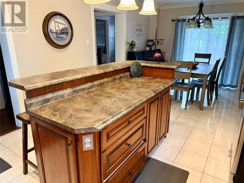 2 Matthews Place — photo 15 of 40