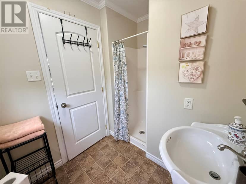 2 Matthews Place — photo 33 of 40