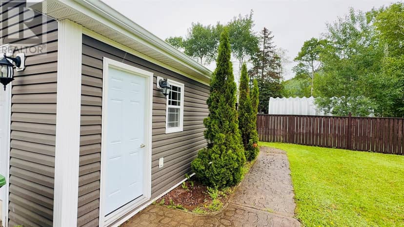 2 Matthews Place — photo 9 of 40