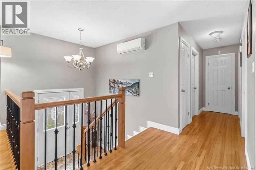 236 Chapelle Street — photo 3 of 30