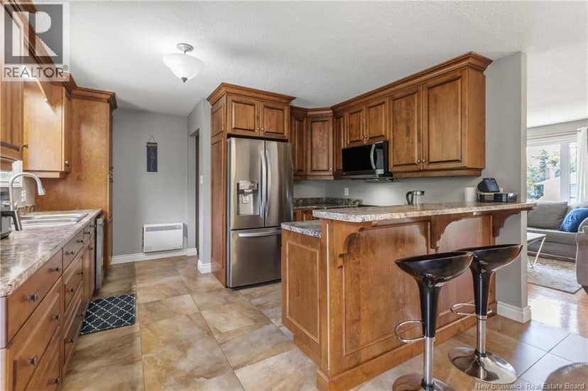 236 Chapelle Street — photo 9 of 30