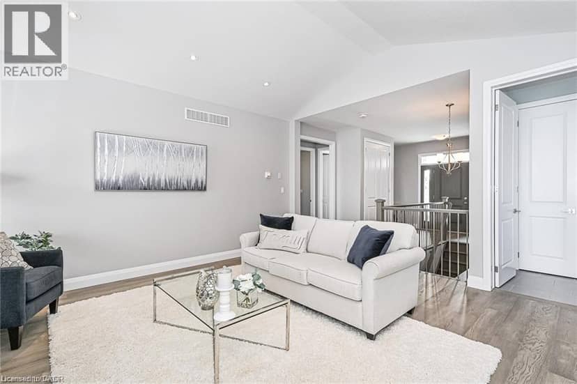 43 COULTER Street — photo 11 of 33