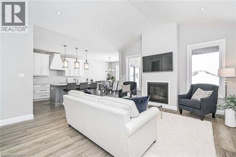 43 COULTER Street — photo 8 of 33