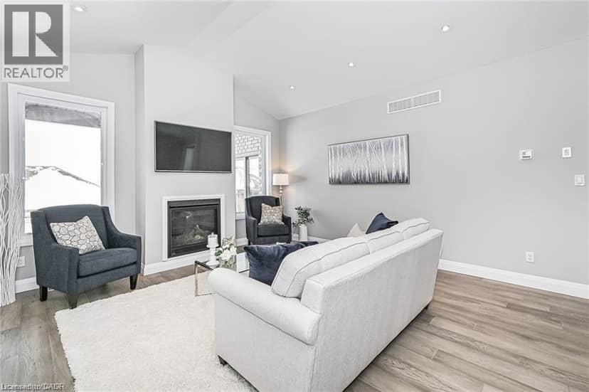 43 COULTER Street — photo 7 of 33