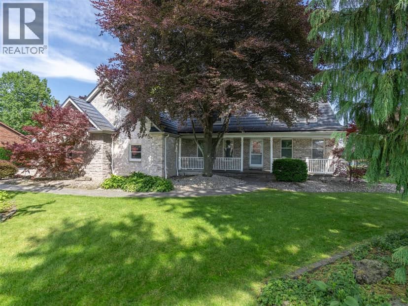 4784 Maplewood Crescent — photo 40 of 40