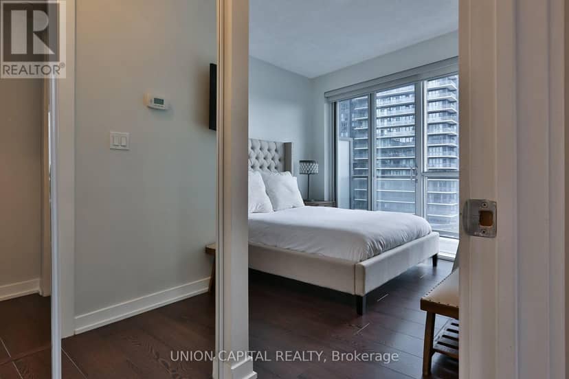 1103 - 20 Bruyeres Mews — photo 6 of 27