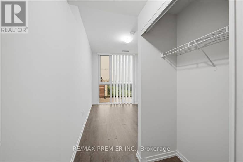 1306 - 3237 Bayview Avenue — photo 22 of 26