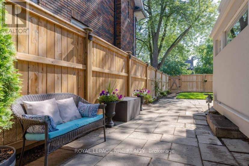 15 Wychwood Road — photo 10 of 40