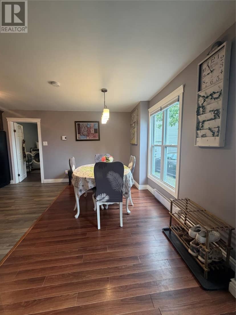 4 Duceys Lane — photo 10 of 19