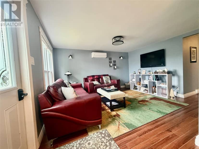 4 Duceys Lane — photo 14 of 19