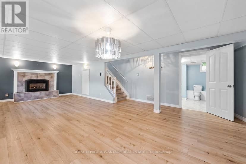121 Stamford Drive — photo 34 of 40