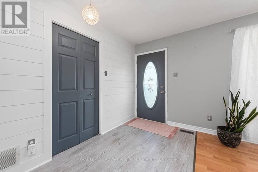 121 Stamford Drive — photo 9 of 40