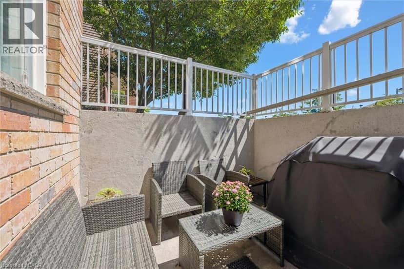50 HOWE Drive Unit# 9D — photo 4 of 21