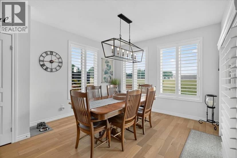 87 Boyd Boulevard — photo 12 of 40