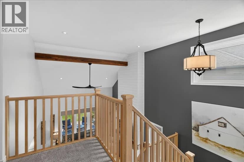 87 Boyd Boulevard — photo 21 of 40