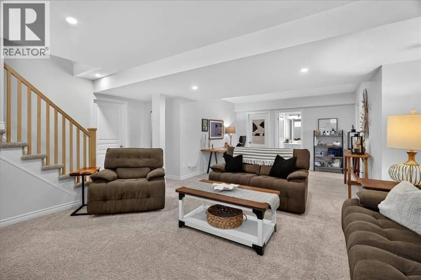 87 Boyd Boulevard — photo 36 of 40