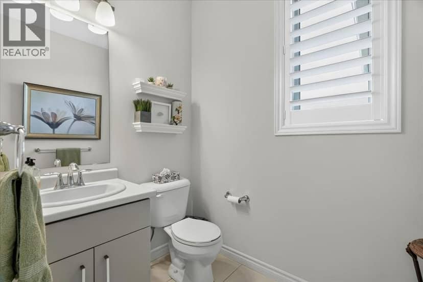 87 Boyd Boulevard — photo 19 of 40