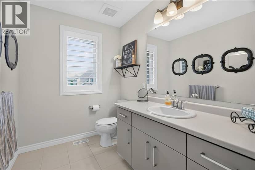 87 Boyd Boulevard — photo 29 of 40
