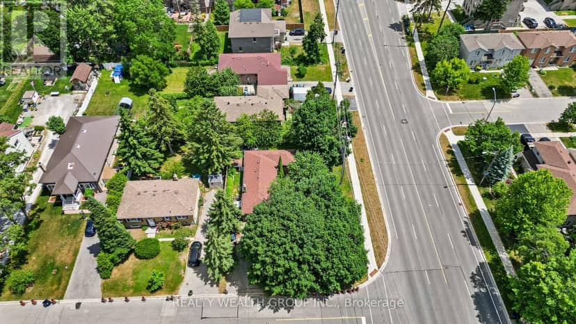 4450 Lawrence Avenue E — photo 2 of 6