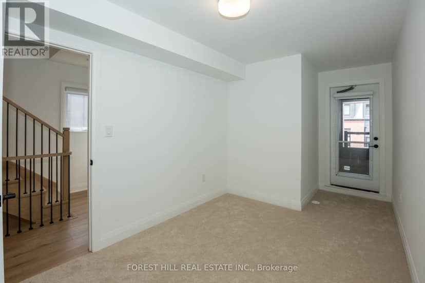 138 Alton Crescent — photo 14 of 18
