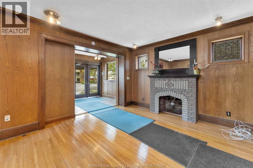 1451 Ouellette Avenue — photo 31 of 40