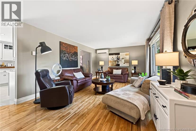 548 Breau Street — photo 4 of 40