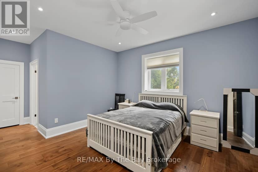 208 Thomas Street — photo 26 of 40