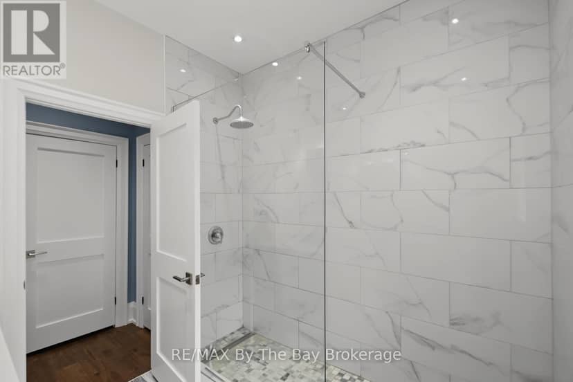 208 Thomas Street — photo 29 of 40