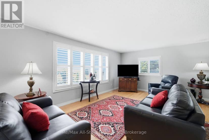1781 Scugog Street — photo 12 of 40