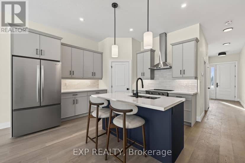24 Dearing Drive, South Huron, photo 8
