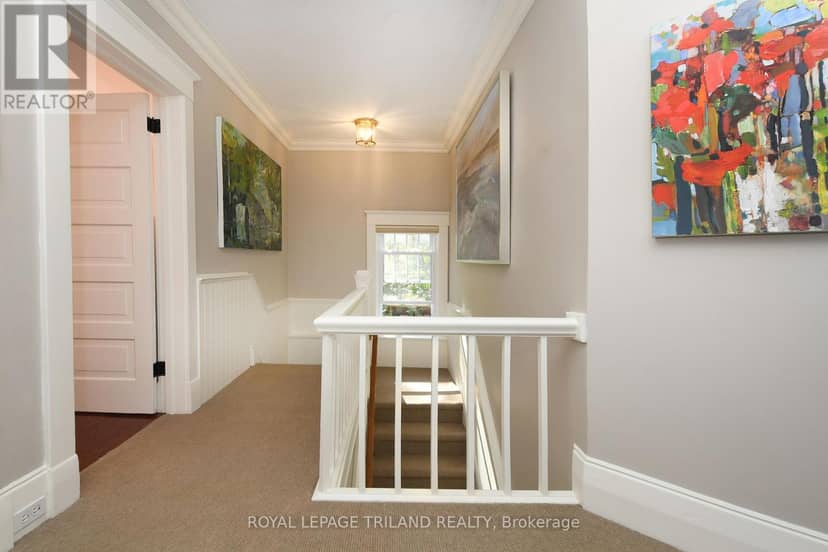 12 Victoria Street — photo 16 of 40