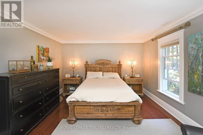 12 Victoria Street — photo 20 of 40