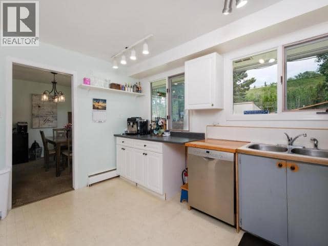 30 Stewart Road — photo 14 of 34