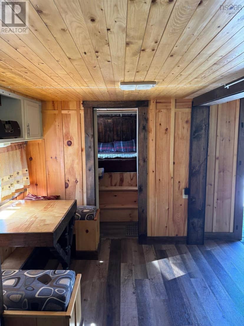 114 Caseys Trail — photo 16 of 22