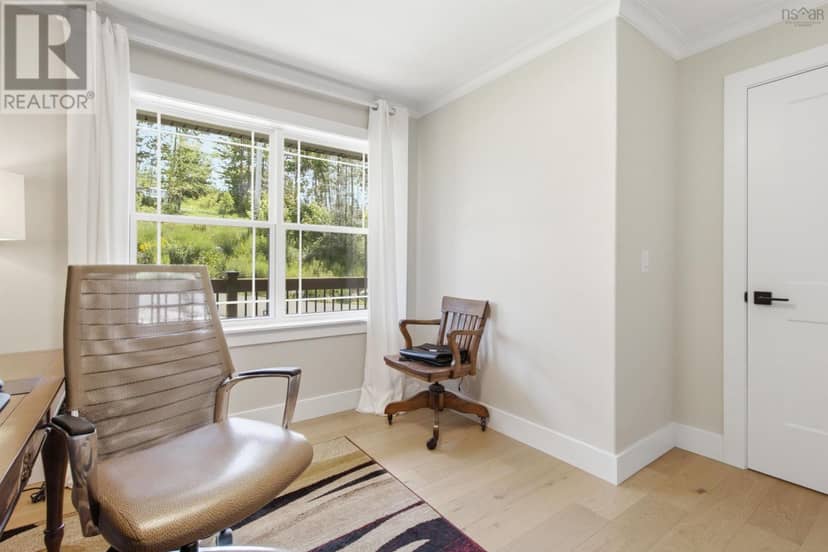 314 Carmel Crescent — photo 16 of 40