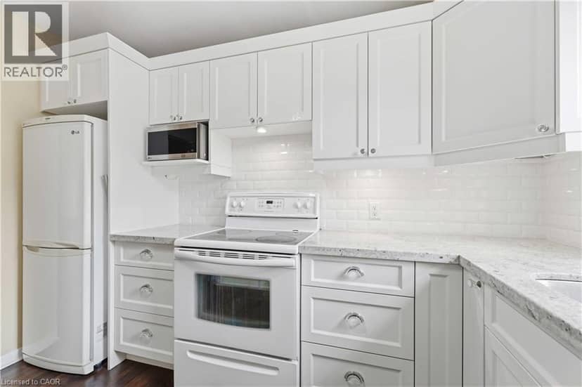 231 MACNAB Street S Unit# 23 — photo 10 of 21