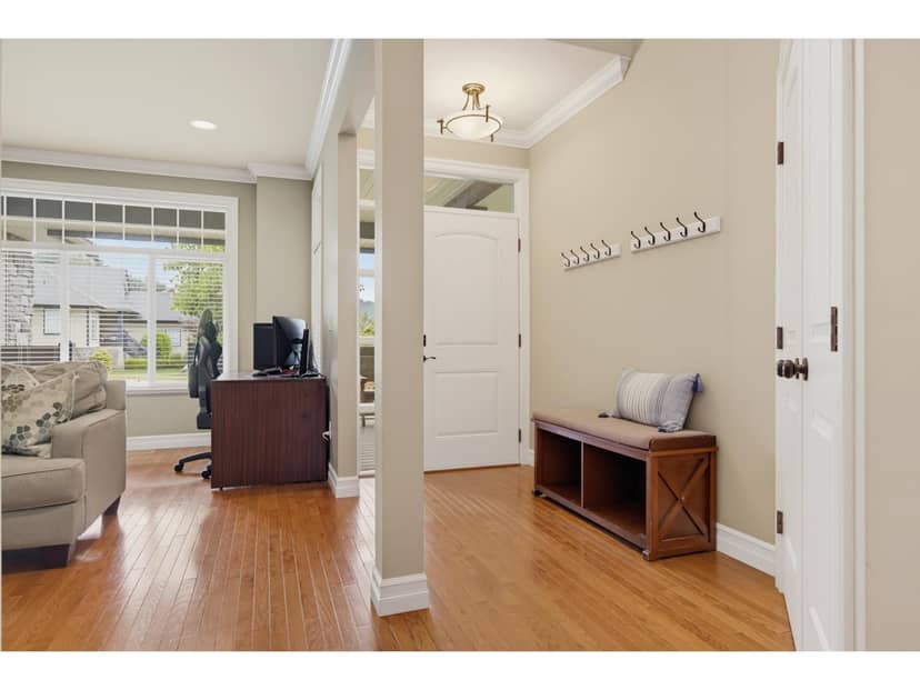 35480 MCKINLEY DRIVE, Abbotsford, photo 2