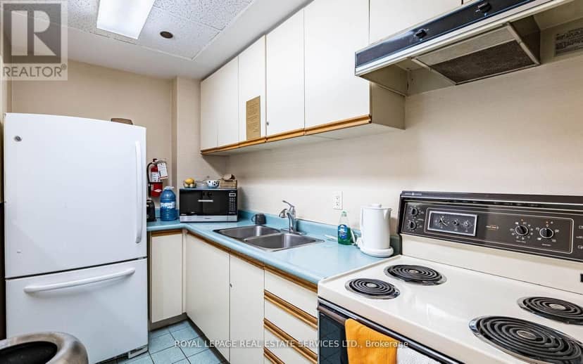 202 - 310 Mill Street S — photo 33 of 40