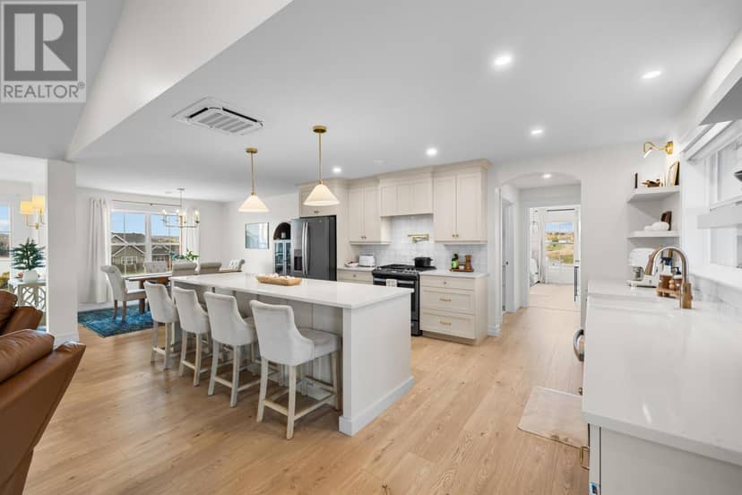 8 MacNeill Avenue — photo 11 of 40
