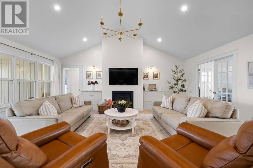 8 MacNeill Avenue — photo 18 of 40